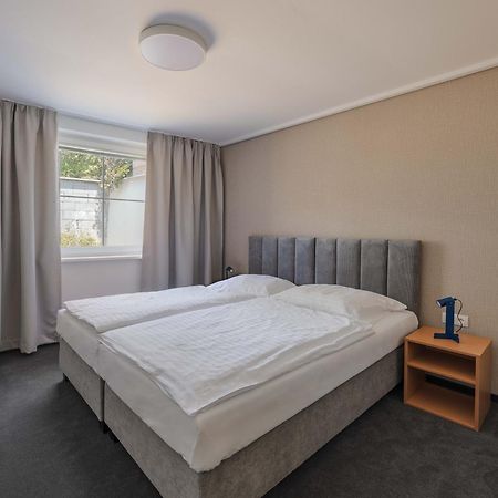 Hotel Taxis Bratislava - New Rooms Ngoại thất bức ảnh